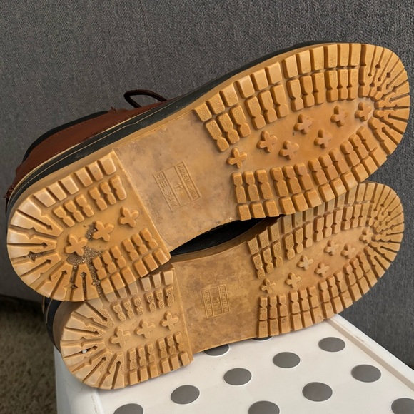 Men’s Duck Boots, Lace Up Rain Boots, Size 11 - Picture 9 of 9